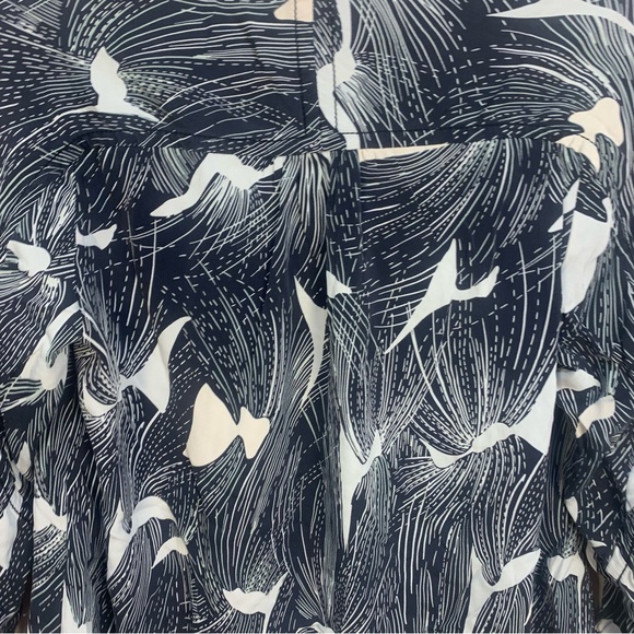 Diane Von Furstenberg Cahil 100% Silk Printed V Neck Blouse - Picture 13 of 13